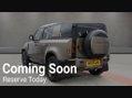 Land Rover Defender X-DYNAMIC HSE MHEV 2