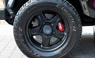 Land Rover Defender 90 XS T40S 10