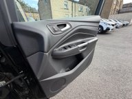 Ford Kuga ZETEC TDCI 12