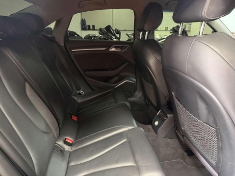 Audi RS3 2.5 TFSI GPF Saloon 4dr Petrol S Tronic quattro Euro 6 (s/s) (400 ps) 39