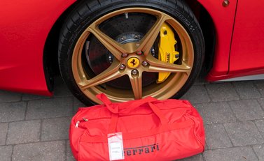 Ferrari 458 Spider 31