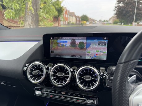 Mercedes-Benz EQA EQA 250 66KWH AMG Line Premium Auto Electric PAN ROOF/PARKTRONIC/SAT NAV 24