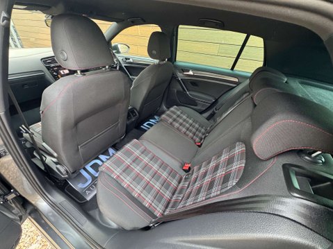 Volkswagen Golf 2.0 Golf GTi Performance TSi 5dr 36