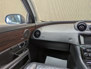 Jaguar XJ 3.0 XJ Portfolio V6 D Auto 4dr 53