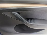 Tesla Model Y ModeL Y Long Range AWD 4WD 5dr 33