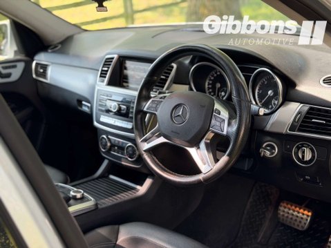 Mercedes-Benz M Class 3.0 ML350 AMG Line Premium Bluetec Auto 4WD 5dr 13