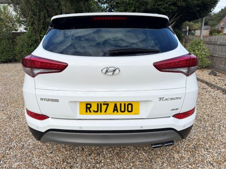 Hyundai TUCSON 2.0 CRDi Premium SE Auto 4WD Euro 6 5dr 10