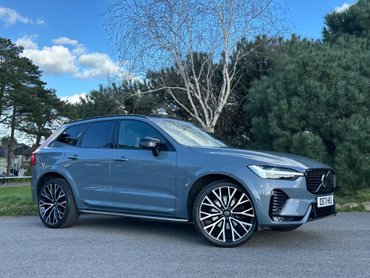 Volvo XC60 2.0 B4 MHEV R-Design Pro Auto AWD Euro 6 (s/s) 5dr