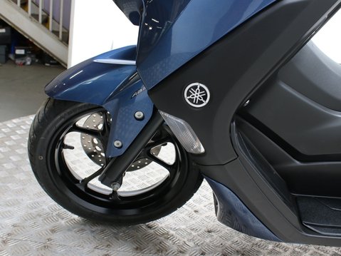 Yamaha Nmax 125 GPD125-A ABS 18