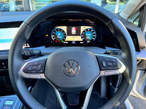 Volkswagen Golf STYLE ETSI DSG 34