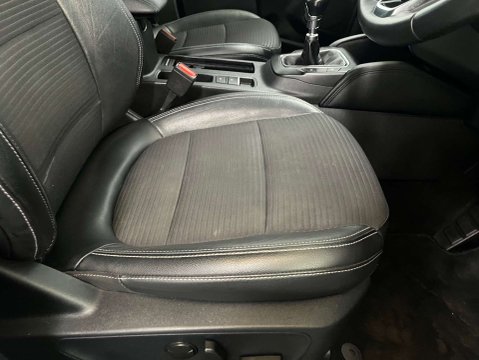 Ford Kuga 1.5 Kuga Titanium Edition 5dr 16