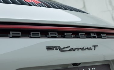 Porsche 911 Carrera T (992) 34