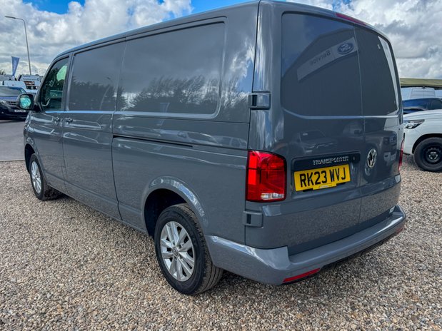 Volkswagen Transporter AUTO LWB [SOLD CR] L2H1 Low Roof Highline T30 Air Con Alloys Sensors EURO 6 10