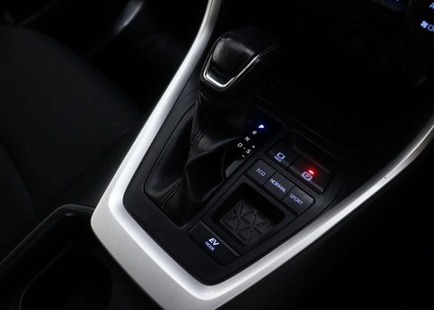 Toyota Rav4 2.5 RAV4 Icon HEV 4x2 CVT 5dr 32