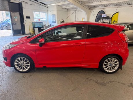 Ford Fiesta 1.0T EcoBoost Zetec S Hatchback 3dr Petrol Manual Euro 6 (s/s) (125 ps) 4