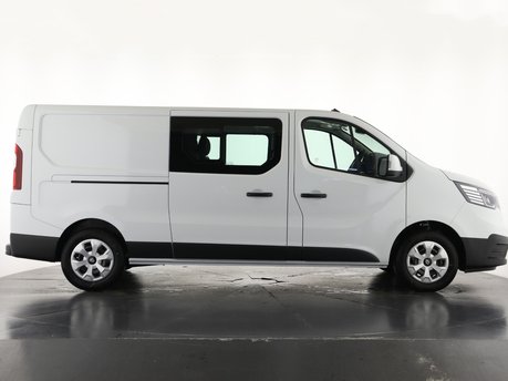 Renault Trafic LL30 Blue dCi 130 Advance MY24 Crew Van 4