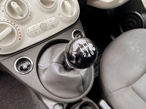 Fiat 500 1.0 MHEV Hatchback 3dr Petrol Manual Euro 6 (s/s) (70 bhp) Air Con - Bluet 17