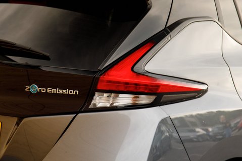 Nissan LEAF TEKNA 10