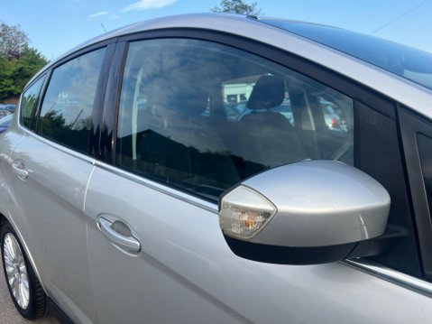 Ford C-Max 1.0T EcoBoost Titanium Euro 5 (s/s) 5dr 14