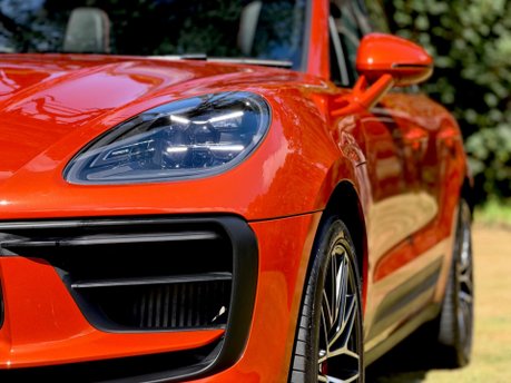 Porsche Macan S PDK 32