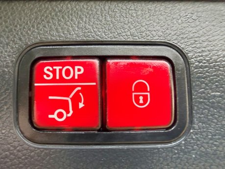 Mercedes-Benz GLC 2.1 GLC220d Sport (Premium) G-Tronic 4MATIC Euro 6 (s/s) 5dr 30