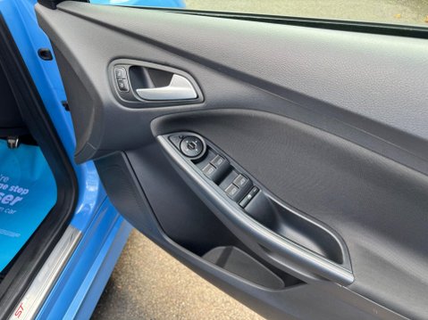 Ford Focus ST-LINE TDCI 39