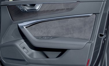 Audi RS6 Avant Vorsprung 22