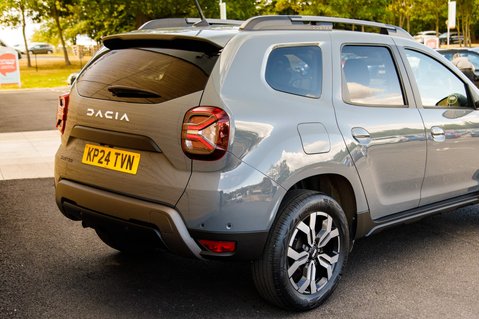 Dacia Duster JOURNEY TCE 8