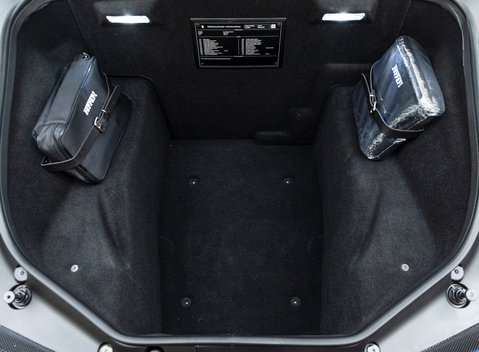 Ferrari 488 Spider 36