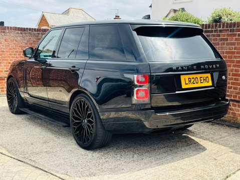 Land Rover Range Rover 3.0 SD V6 Vogue SUV 5dr Diesel Auto 4WD Euro 6 (s/s) (275 ps) 3