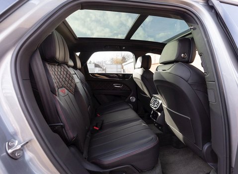 Bentley Bentayga V8 First Edition 16