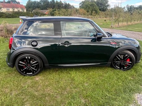 Mini Hatch 2.0 John Cooper Works Hatchback 3dr Petrol Steptronic Euro 6 (s/s) (231 ps)