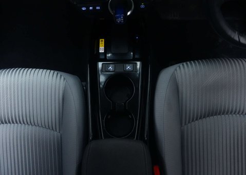 Toyota Prius 1.8 VVT 8.8kWh Business Edition Plus Hatchback 5dr Petrol Plug-in Hybrid CV 21