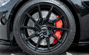 Aston Martin V8 Vantage 10