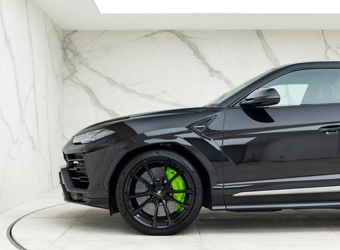 Lamborghini Urus 26