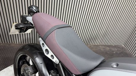 Yamaha XSR900 HERITAGE MT09 2016 ONLY 19K STUNNING MODERN RETRO 900CC 28