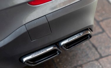 Mercedes-Benz GLC GLC 63 S 4Matic 27