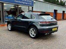 Porsche Macan 3.0 Macan S Semi-Auto 4WD 5dr 9