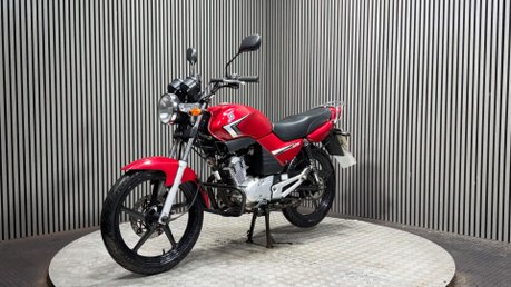 Yamaha YBR 125 2009 ONLY 5K NON RUNNING PROJECT BIKE SPARES OR REPAIR 125CC 5