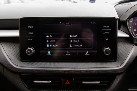 Skoda Fabia COLOUR EDITION MPI 24