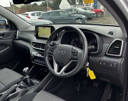 Hyundai TUCSON 1.6 Tucson SE Nav GDi 2WD 5dr 18