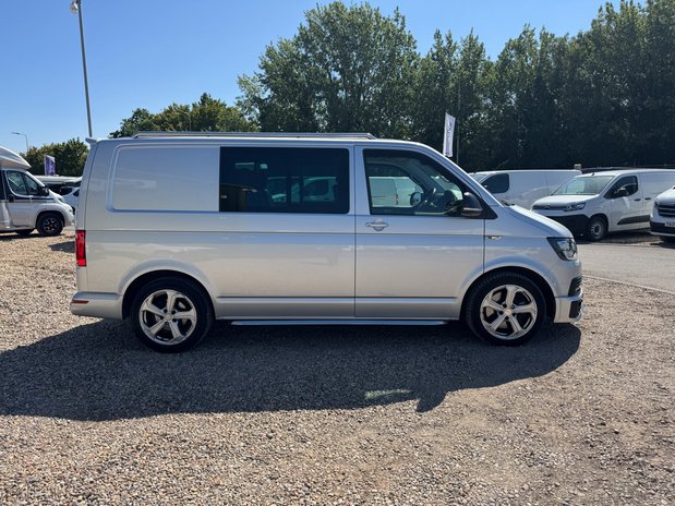 Volkswagen Transporter AUTO Crew Cab SWB L1H1 210BHP T32 Tdi Sportline Kombi Nav EURO 6 NO VAT 6