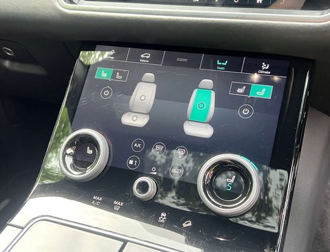 Land Rover Range Rover Velar 3.0 Range Rover Velar R-Dynamic HSE D300 Auto 4WD 5dr 32
