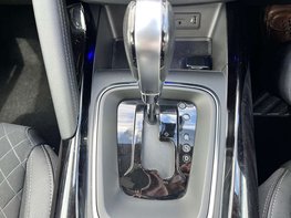 Renault Kadjar 1.5 Kadjar Iconic Blue dCi Auto 5dr 53