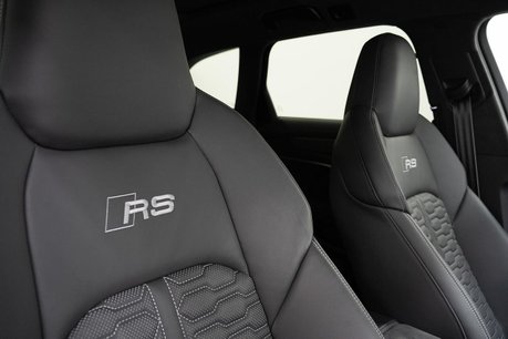Audi RS6 4.0 TFSI V8 Performance Carbon Vorsprung Estate 5dr Petrol Tiptronic quattr 3