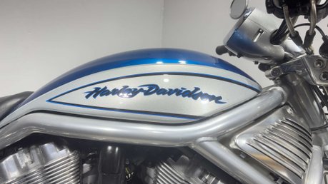 Harley-Davidson Street VROD VRSCR 2007 18K NEW MOT SERVICED RIDES WITHOUT FAULT 1130CC 45