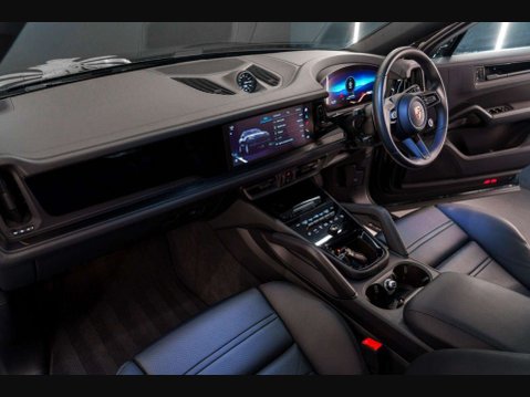 Porsche Cayenne 3.0 V6 E-Hybrid 25.9kWh Black Edition Coupe 5dr Petrol Plug-in Hybrid Tiptr 29