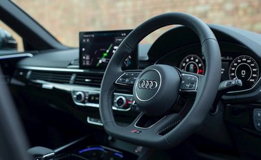 Audi RS4 Avant Vorsprung 11