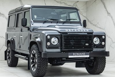 Land Rover Defender 110 Works V8 70th Edition