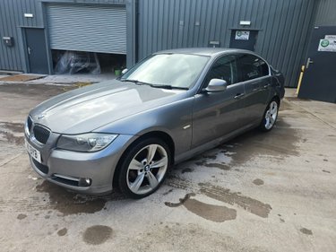 BMW 3 Series 318I EXCLUSIVE EDITION 3